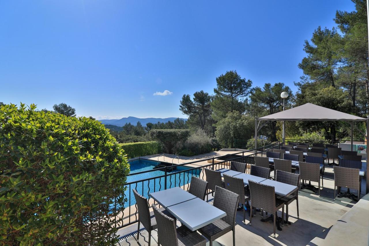 Les Arbousiers Village Hotel Provencal La Roquebrussanne Exteriér fotografie