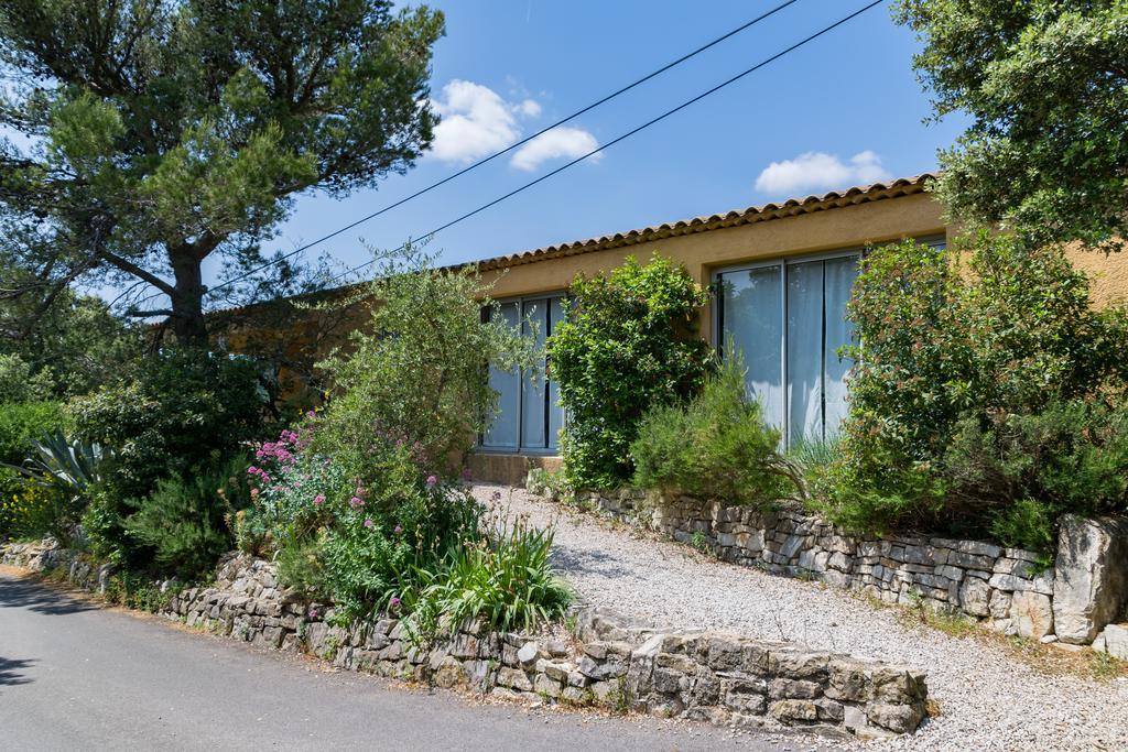 Les Arbousiers Village Hotel Provencal La Roquebrussanne Exteriér fotografie